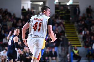 Una Virtus Roma perfetta in difesa e micidiale in attacco sbanca il parquet di Salerno