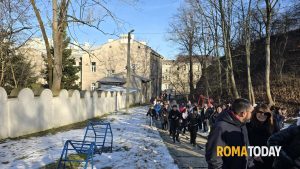Gli studenti romani nel ghetto nazista di Cracovia: "Migliaia di ebrei espulsi e poi sterminati"