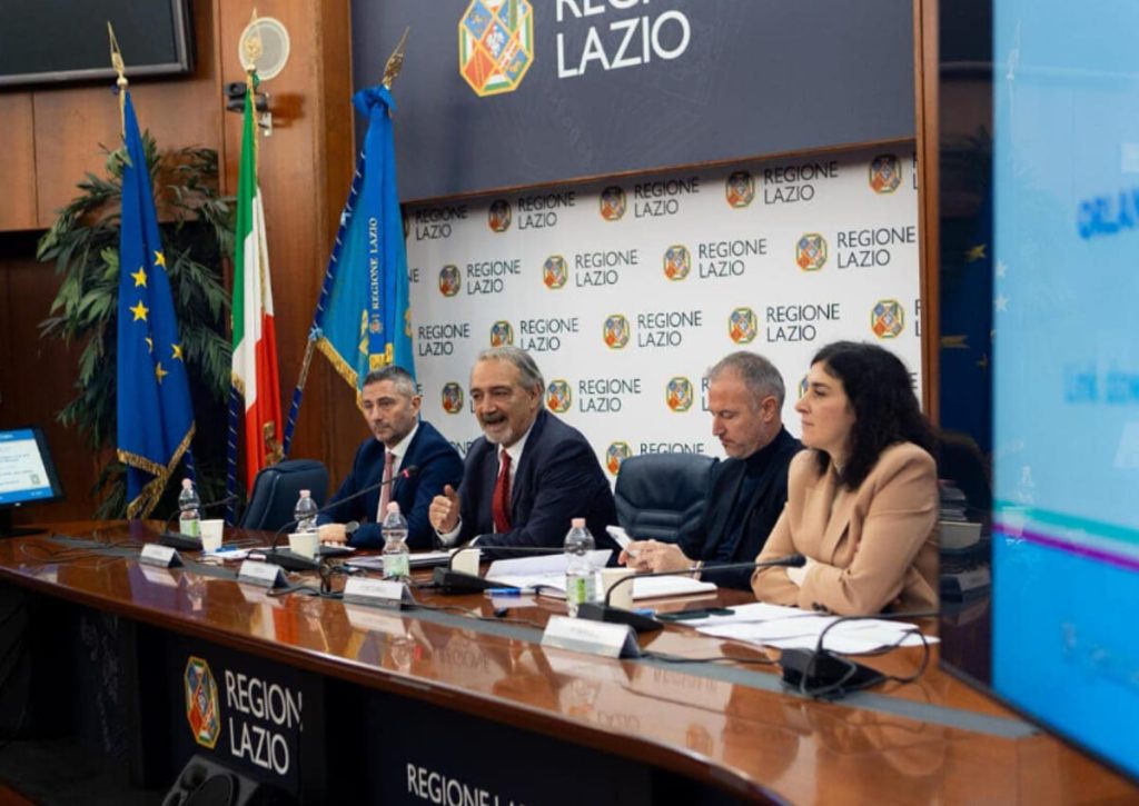 Da casali a scuole. Così la destra vuole cambiare le campagne laziali