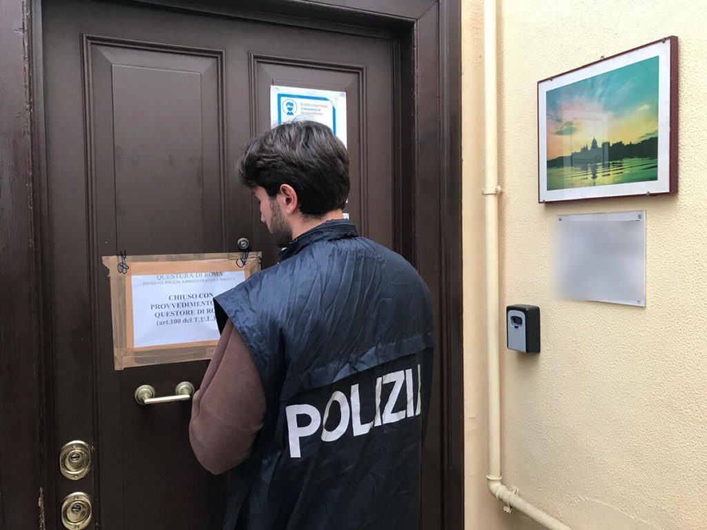 B&B selvaggio, controlli della polizia: nei guai quattro strutture