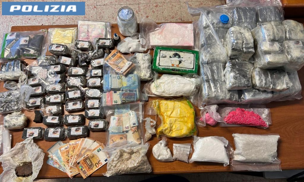I pusher della Citroen C4, i fidanzati trovati con 35 chili di droga in casa