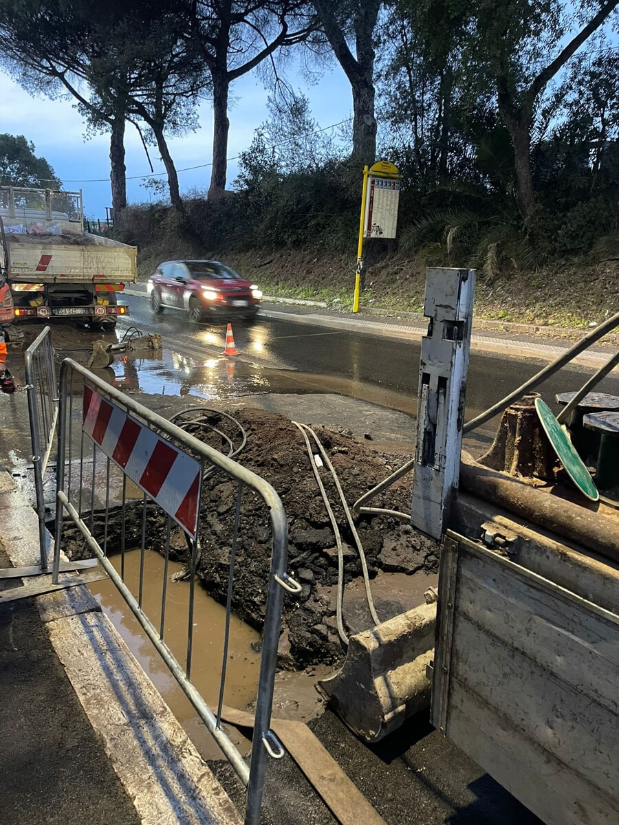 Via Trionfale riapre al traffico dopo l'allagamento