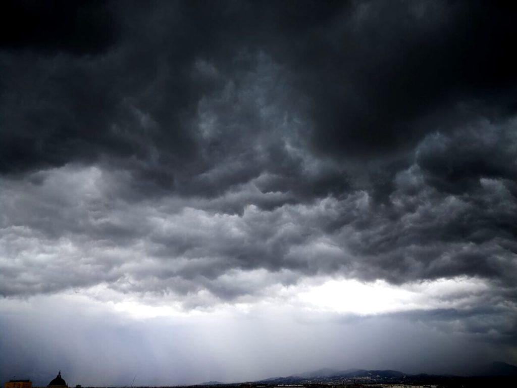 Meteo a Roma, possibili piogge. Temperature in calo nel weekend