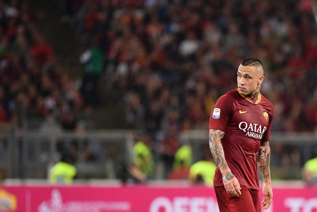 Radja Nainggolan, Ninja tra gol e eccessi. Le sigarette, l'alcol e la carriera rovinata