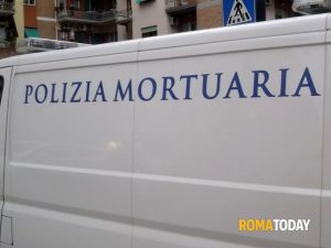 Dramma della solitudine a Roma: due sorelle trovate morte in casa