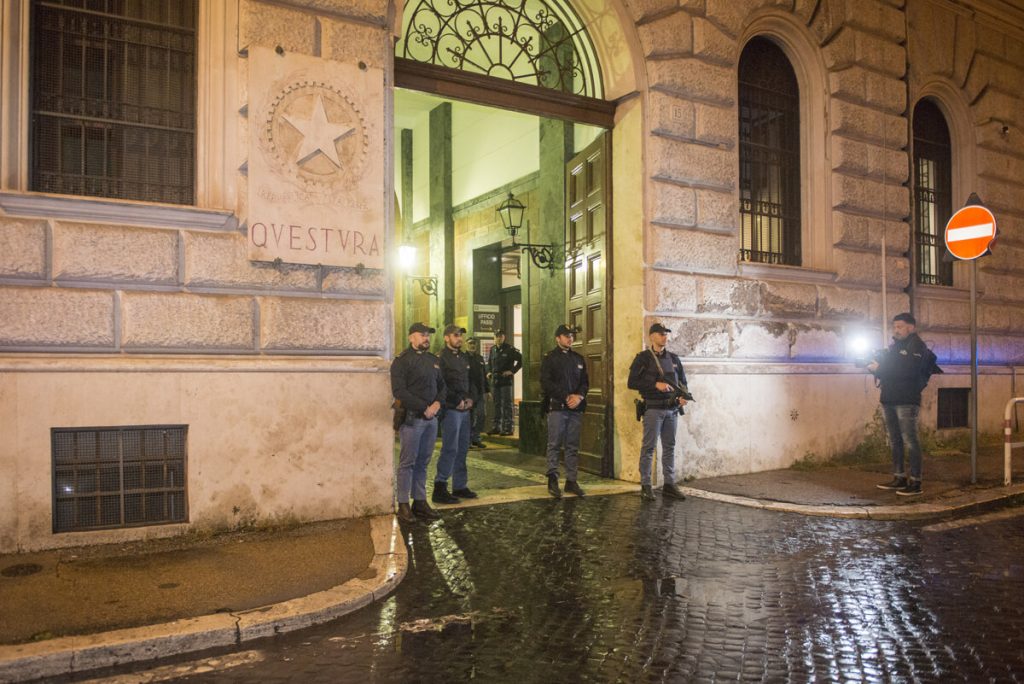 La Questura di Roma è abusiva
