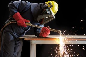 Malati di lavoro. Lazio tra i peggiori, ecco le patologie più diffuse e in quali settori