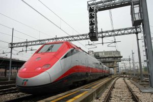 Treni: ritardi oltre un'ora sulla linea alta velocità Roma-Firenze