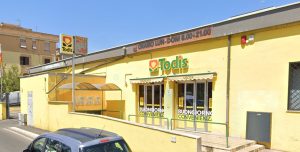 Rapina al supermercato Todis