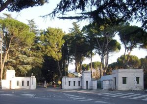 “Il tribunale reintegra lavoratrici, l’Aeronautica dice di no”. È braccio di ferro all’aeroporto di Guidonia