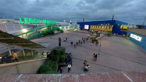 Di chi sono e quanto guadagnano i centri commerciali della Capitale