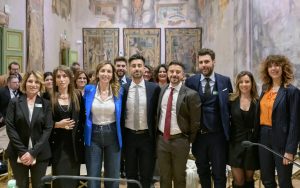 Tante promesse, zero fatti. L'associazione dei social media manager resta solo il regno di Pirrone