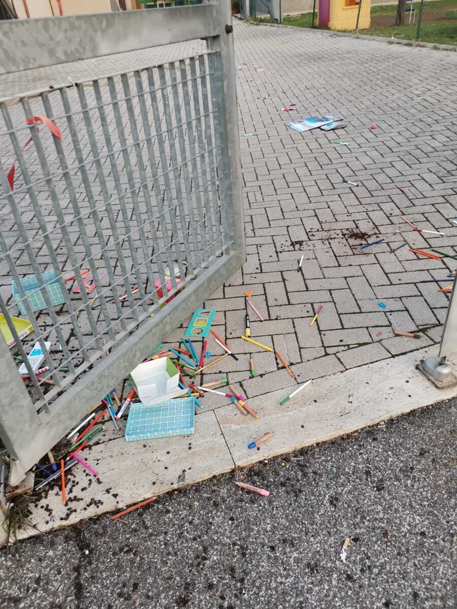 Asilo sotto attacco a Roma est, tre effrazioni in sette giorni