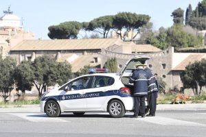 Domani blocco del traffico a Roma. Chi può circolare, le multe e tutte le informazioni sulla domenica ecologica del 16 febbraio 2025