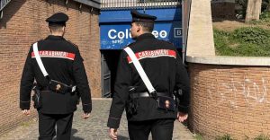 Negozi, monumenti, mezzi pubblici. A Roma borseggiatori scatenati: 21 arresti