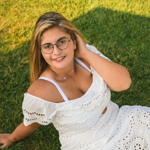 Daniela Gambardella, investita e uccisa mentre attraversava la strada. Aveva indosso il badge del lavoro