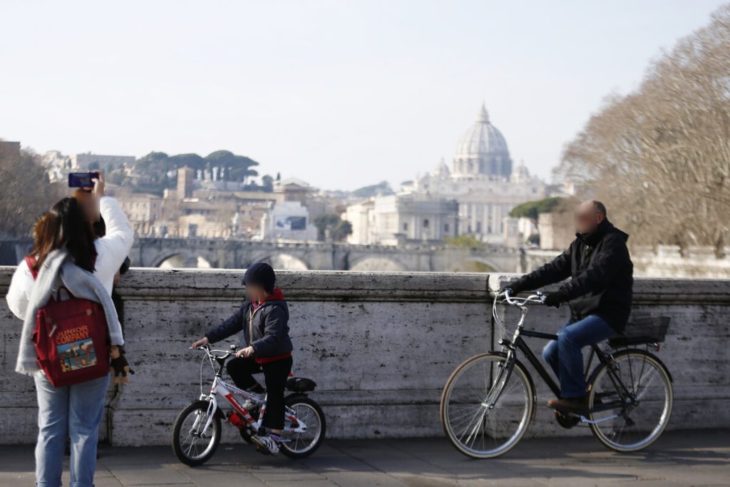Blocco traffico Roma: domenica 16 febbraio 2025 niente auto nella fascia verde