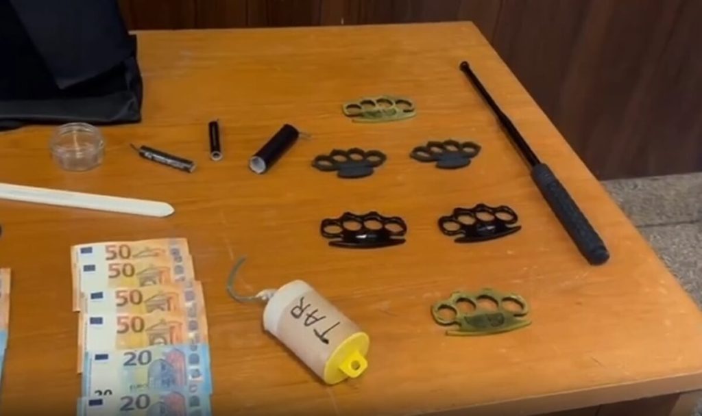 Droga a domicilio durante la partita della Lazio, preso un rider "stupefacente"