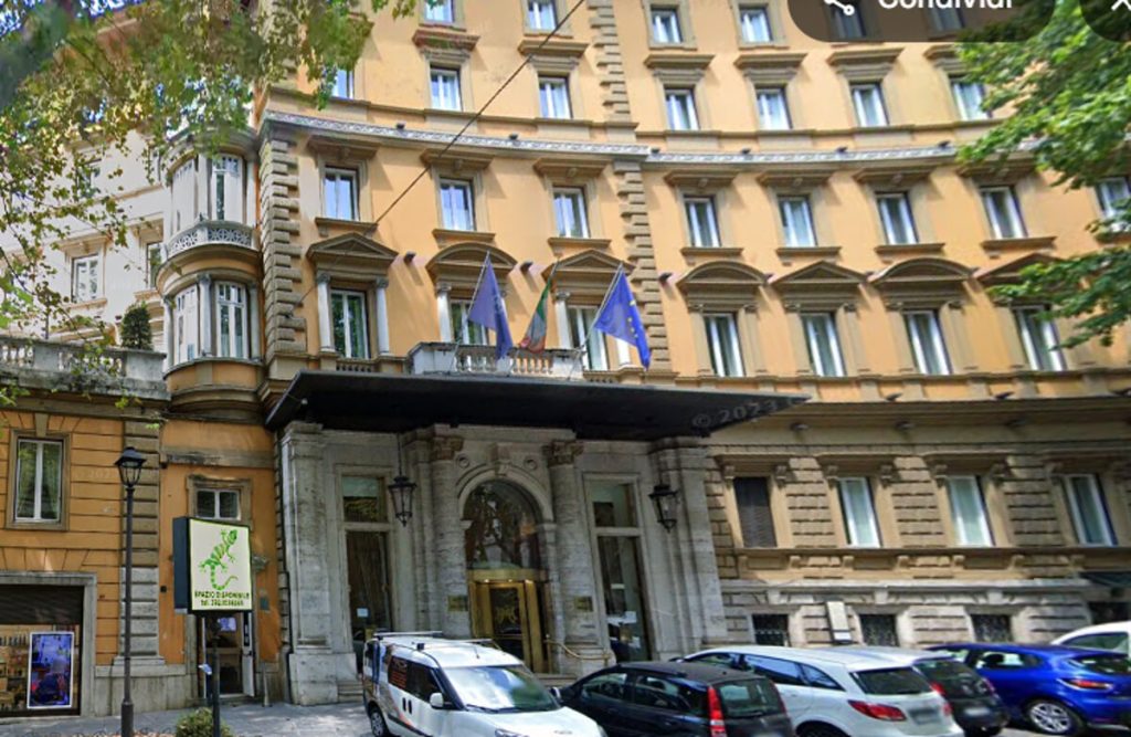 Un fondo d’investimento greco aprirà un hotel di super lusso a via Veneto
