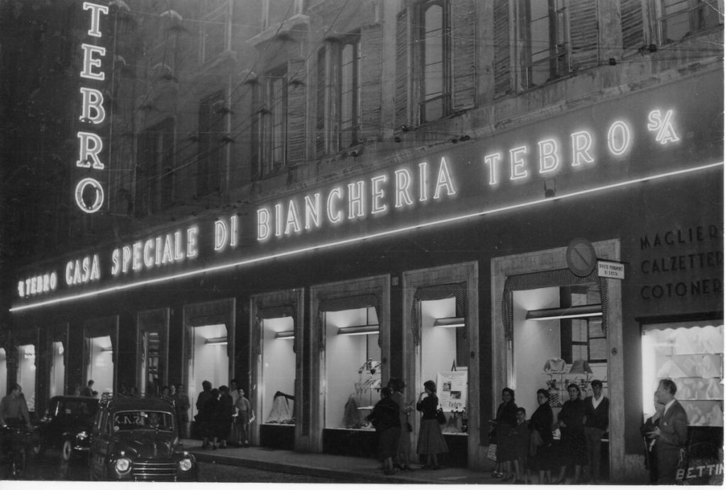 Tebro, l'azienda romana che da oltre 100 anni confeziona la biancheria di Papi e Presidenti
