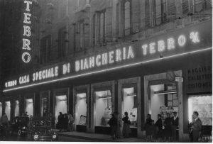Tebro, l'azienda romana che da oltre 100 anni confeziona la biancheria di Papi e Presidenti