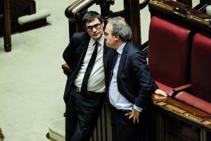 C'è sempre più turbolenza a sinistra del Pd. Avs a Napoli esclude gli smerigliani: "Forse non gradiscono la vicinanza a Gualtieri"