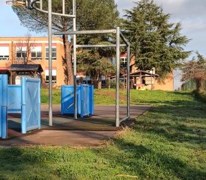 Roma est, il giardino della scuola dell'infanzia è off limits da mesi, genitori sul piede di guerra