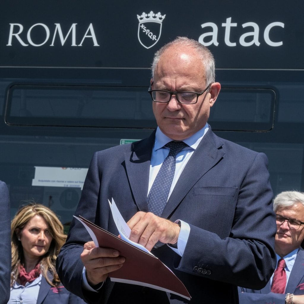 "Gualtieri, sui trasporti fai come Milano". L'Acos e le indicazioni per il nuovo contratto con Atac