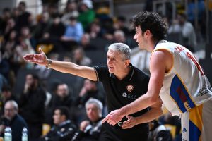 La Virtus Roma di Calvani parte con il piede giusto: battuta Sant’Antimo al Palazzetto dello Sport