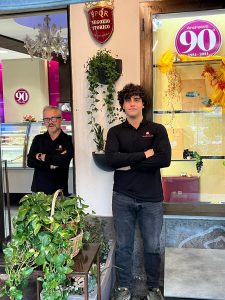 La storica Pasticceria Andreotti riapre a due mesi dall'incendio