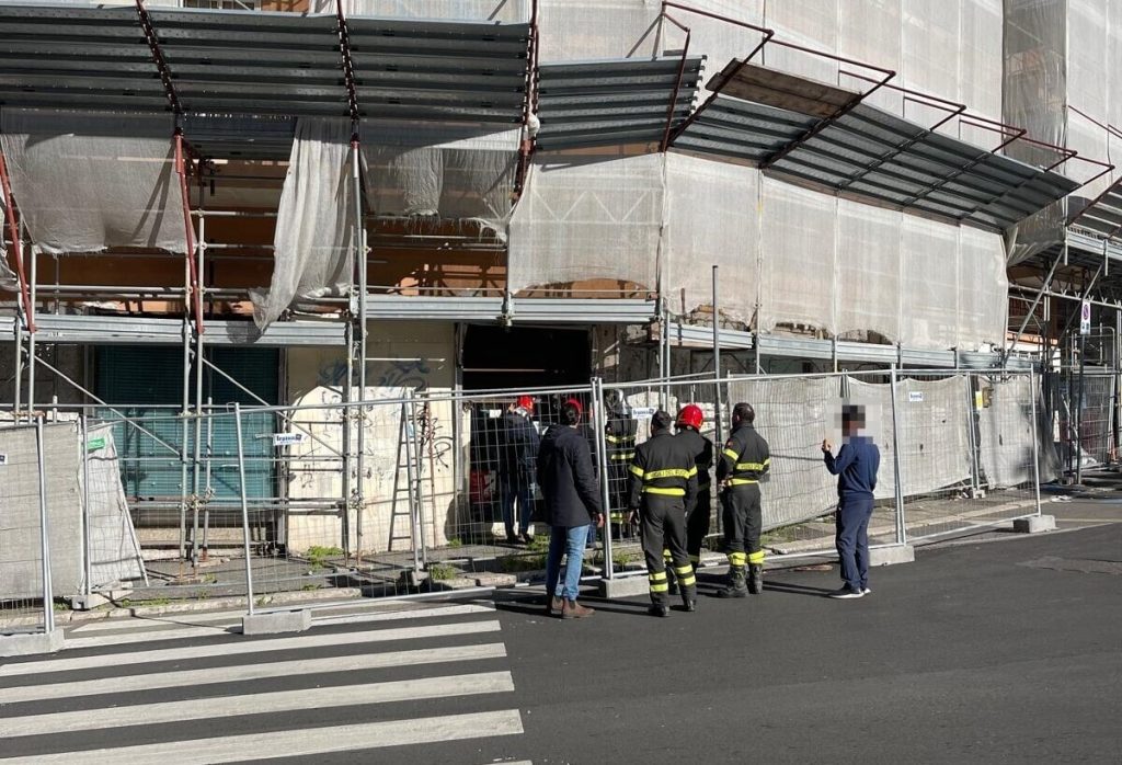 La loro palazzina era a rischio crollo. Dopo 2 mesi fuori casa, per 100 famiglie è finito l'incubo