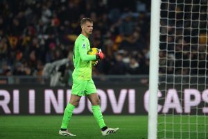 Provedel quanti errori. Cambiano le gerarchie per la porta della Lazio?