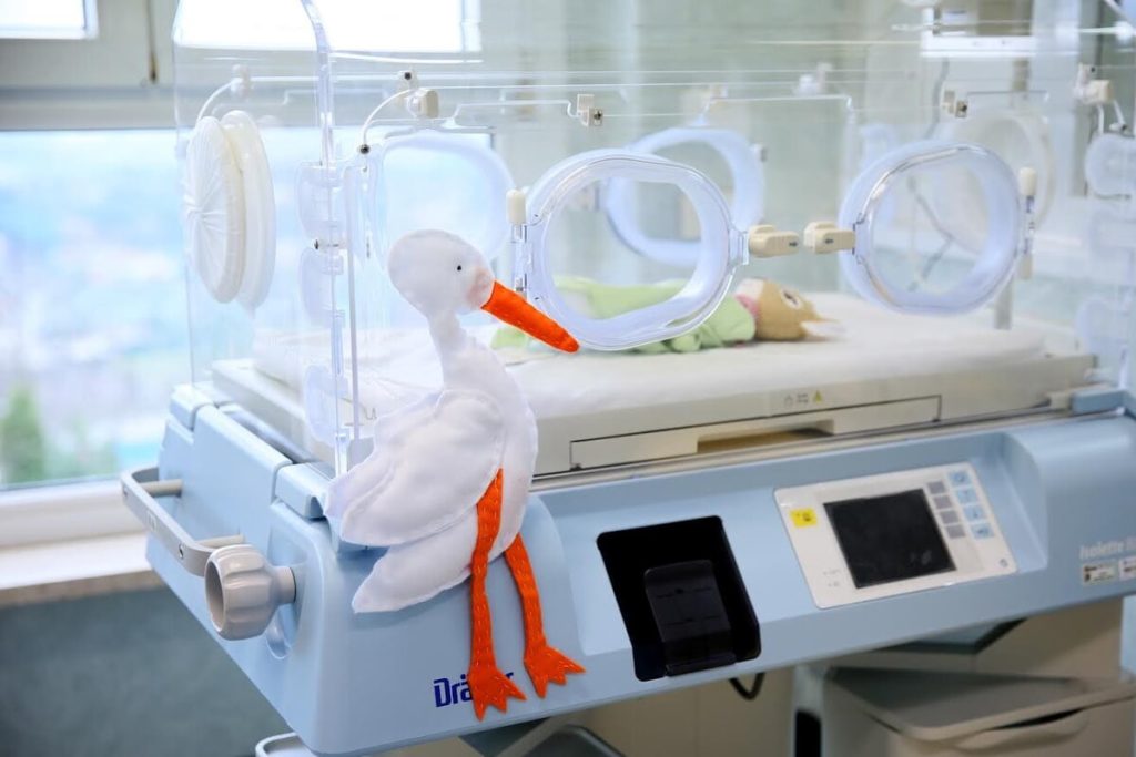 Rooming-in e contatto immediato tra mamma e neonato: inaugurato il nuovo punto nascite di Velletri