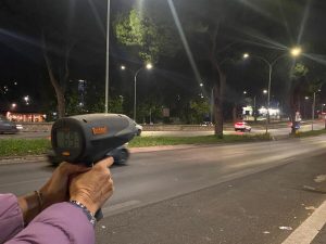 La Tiburtina come una pista da corsa: nessuno rispetta i limiti di velocità