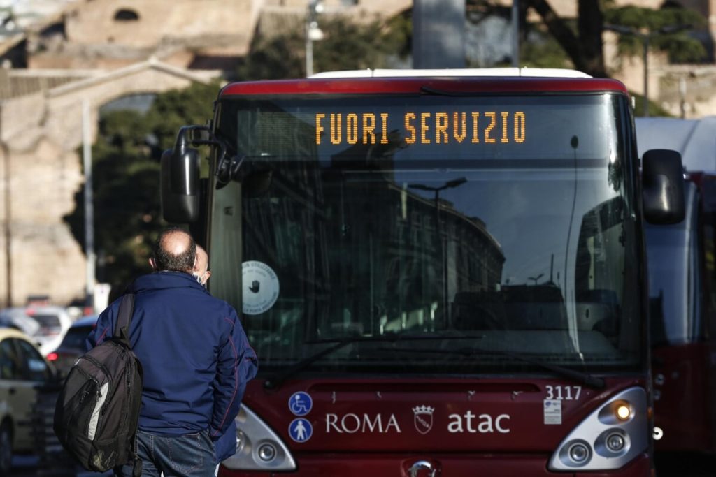 Sciopero Roma: oggi 24 febbraio a rischio bus, tram e metro per 24 ore