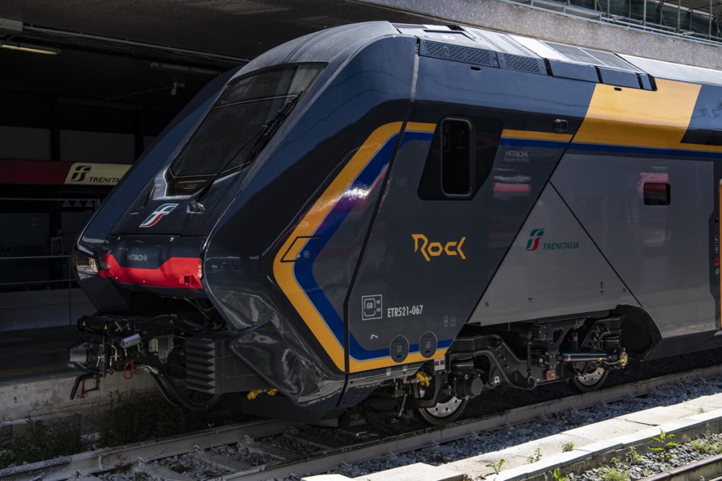 Sciopero nel week end, si fermano i treni per 24 ore: a rischio regionali, intercity e alta velocità
