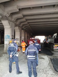 La galleria di San Lorenzo utilizzata come tetto dai senza dimora
