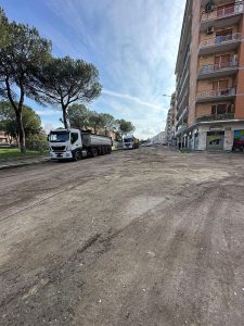 Via Sestio Menas, la strada distrutta da una maxi voragine è pronta a riaprire