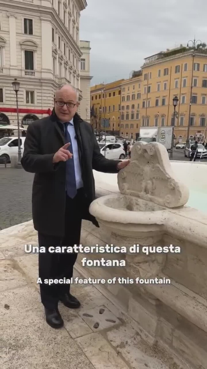 Gualtieri celebra sui social la nuova vita della fontana di piazza Santa Maria Maggiore